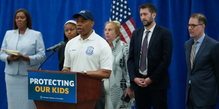 Mayor Adams Releases Report on Social Media’s Impact on Mental Health