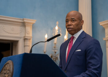 Mayor Adams Backs Bill to Modify NYC’s Sanctuary City Policies