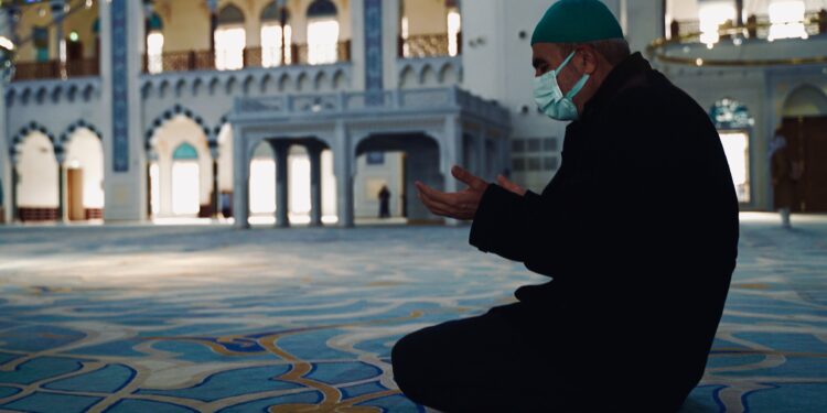 Israeli Settlers and Far-Right Minister Raid Palestinian Areas During Religious Holiday