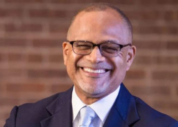 NYC Schools Chancellor David Banks to Retire Amid Federal Investigation