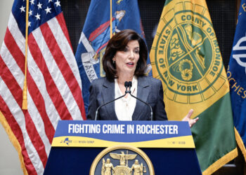 New York Mandates Panic Buttons for Retail Workers in Response to Rising Crime