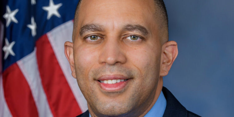 Congressman Hakeem Jeffries Defends Mayor Adams Amid Calls for Resignation