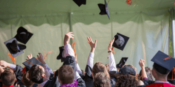 Federal Education Aid Cut Off for Those Without Legal Immigration Status